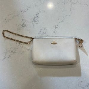 Cream Coach clutch!!